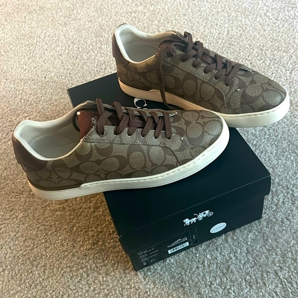 Coach sneaker gently worn - Picture 1 of 4